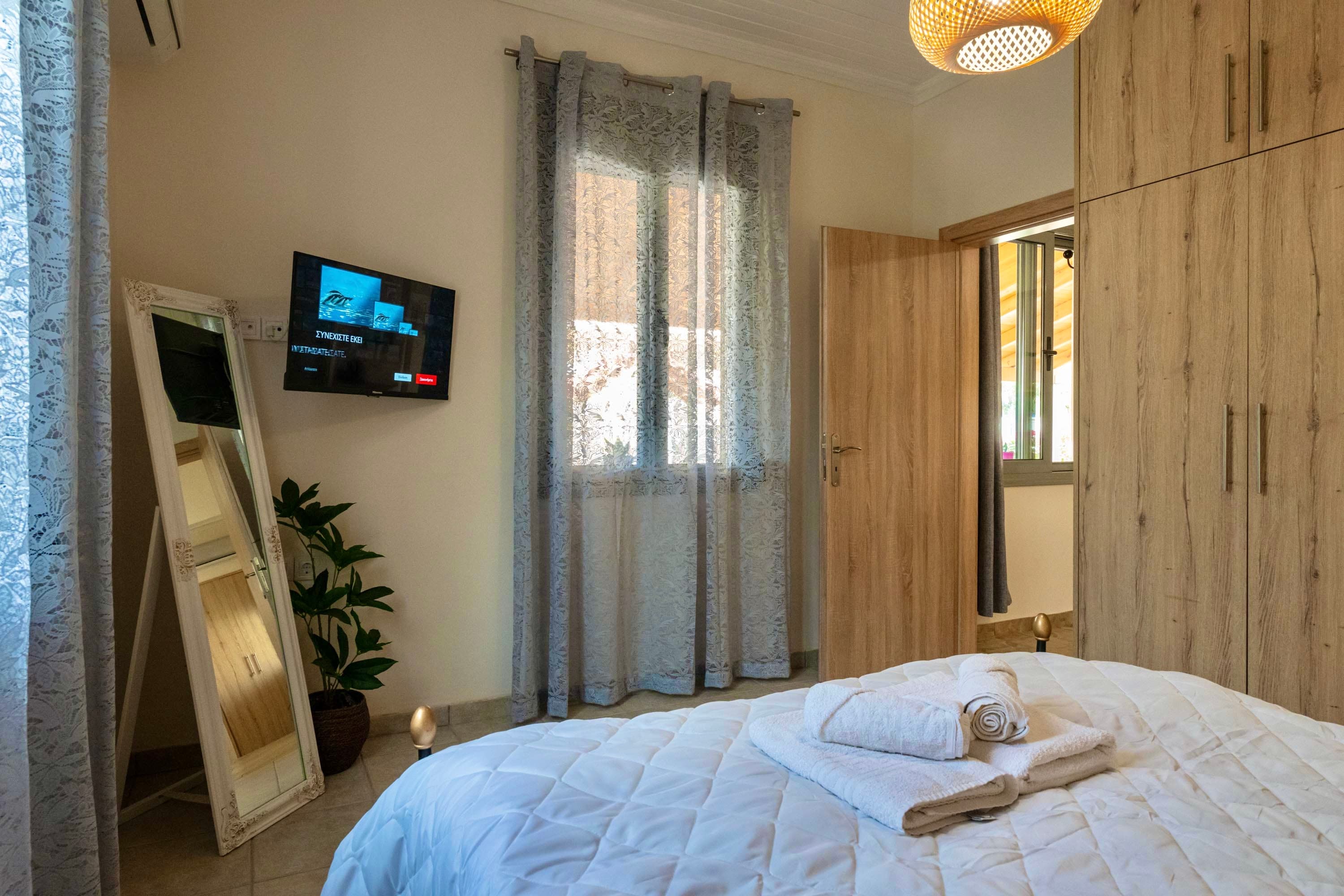 Main bedroom — spacious and bright