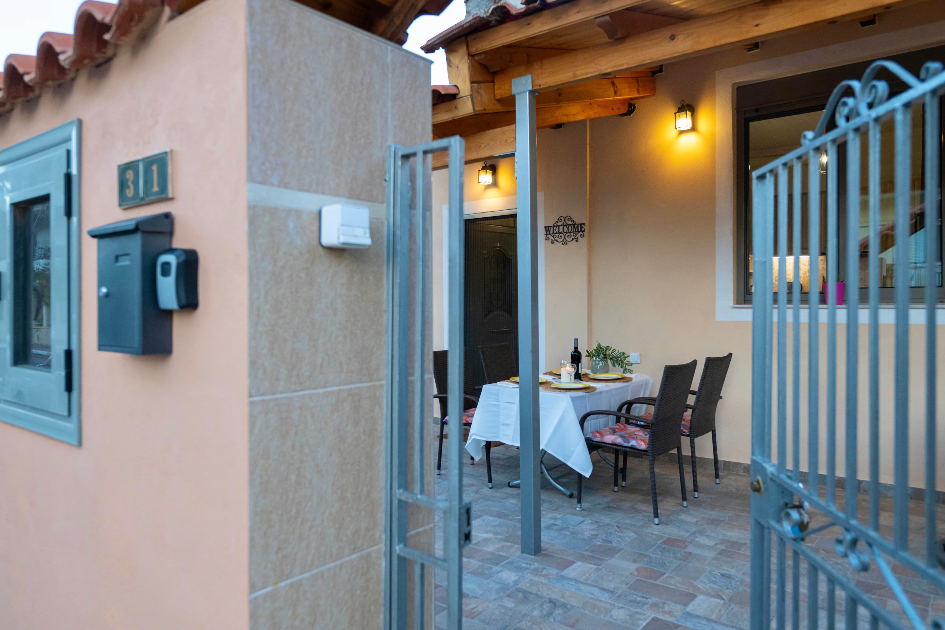 Front yard — lush greenery